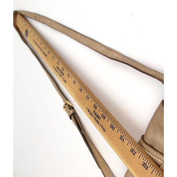 MICHAEL KORS ANTIQUE GOLD GENUINE LEATHER FLAP X-BODY SHOULDER BAG HANDBAG PURSE - Picture 7 of 14